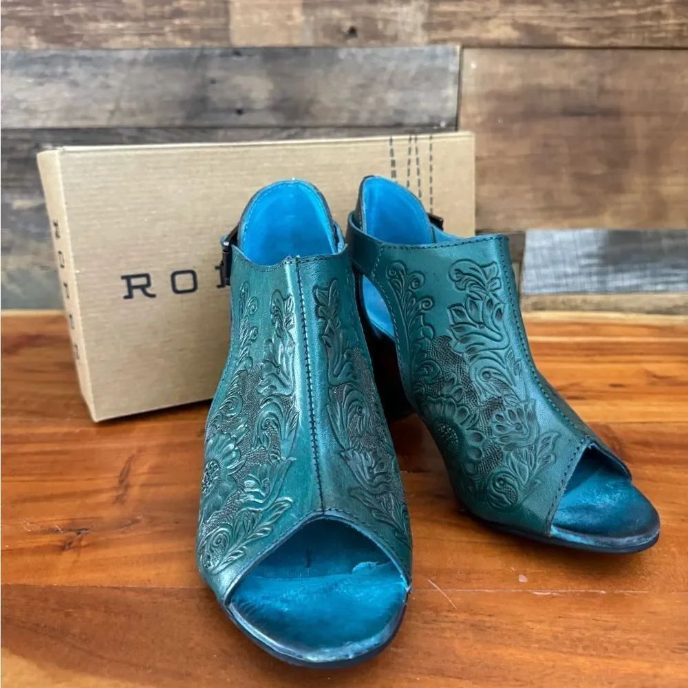 Roper Women’s Burnished Tooled Leather Heeled Sandals – Sz 7 – EUC